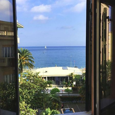 Le Finestre Sul Mare Appartement Albissola Marina Buitenkant foto