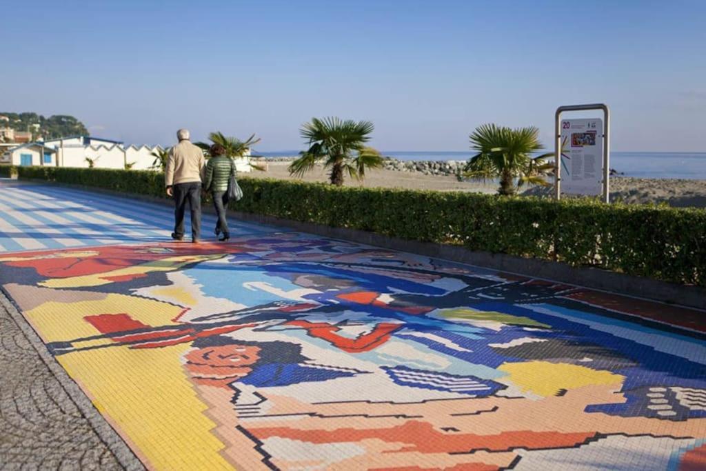 Le Finestre Sul Mare Appartement Albissola Marina Buitenkant foto